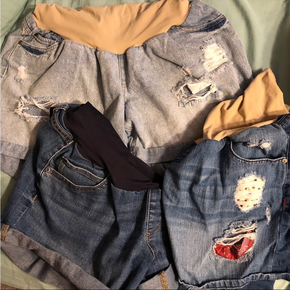 Maternity jean shorts L/XL